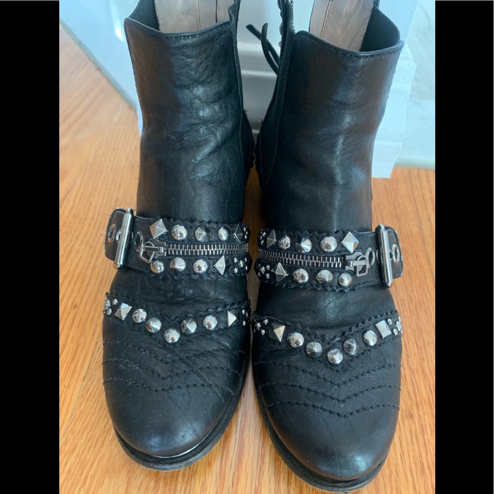 🔥MIU MIU STUDDED BOOTS🔥